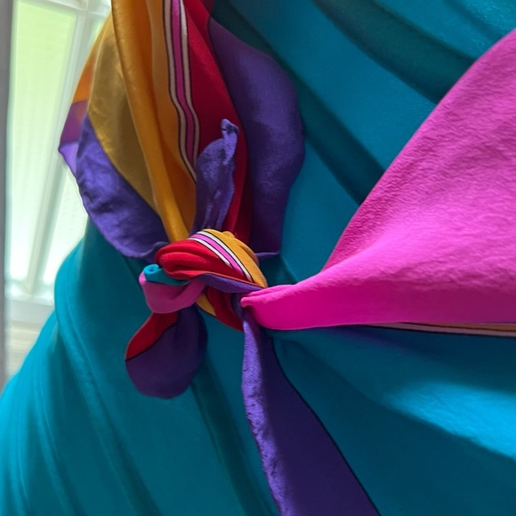 YvesSaintLaurent 100% Silk Scarf. Multicolor. Hand Rolled. Made in Italy. - Picture 5 of 15